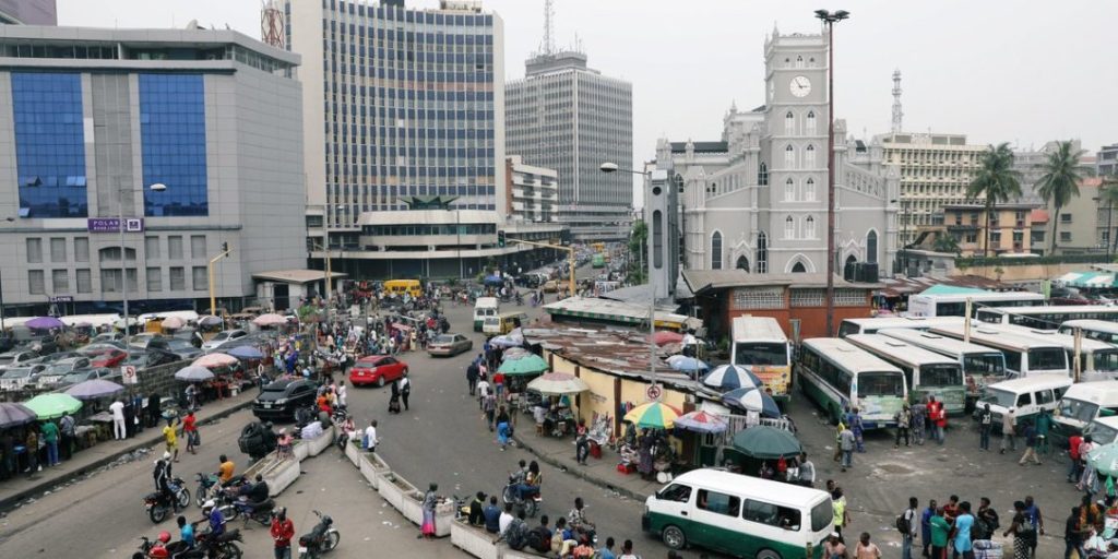 Nigeria torn between low interest rates, strong naira as foreigners swirl