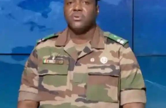 Mali ends peace deal with separatist groups