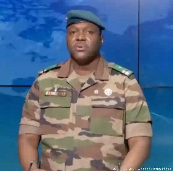 Mali ends peace deal with separatist groups