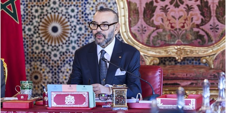 HM King Mohammed VI chairs a working session devoted to the issue of Water