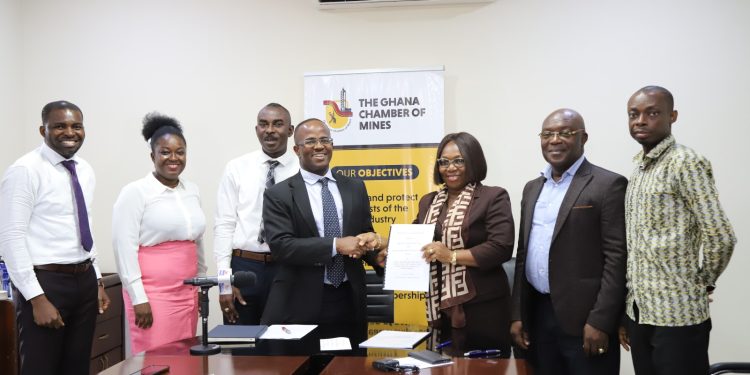 Chamber of Mines supports UMaT with over $200,000 Research Grant