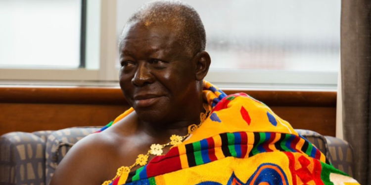 Asantehene receives more 19th century gold ornament and regalia