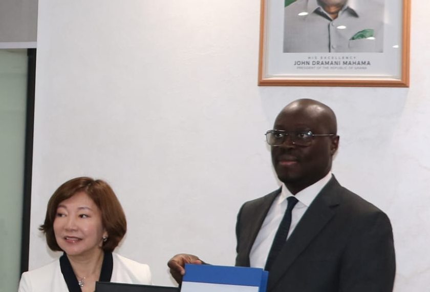JICA Signs Grant Agreements for the “Project For Human Resource Development Scholarship (JDS)”