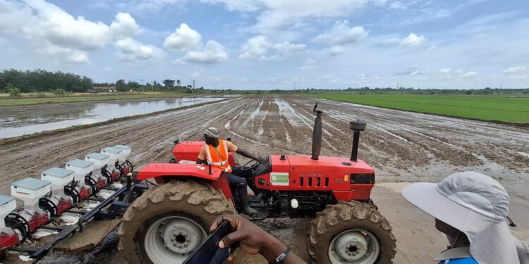 JICA and MoFA Move to Boost Self-sufficiency in Rice Production by Introducing Mechanisation Equipment